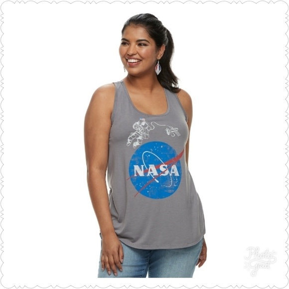13 NWOT Junior's Plus Size NASA Tank Top - Picture 2 of 6